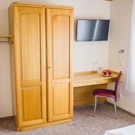 Otto 柯尼希斯温特